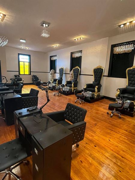 Elegant Events Wedding and Event Planning LLC