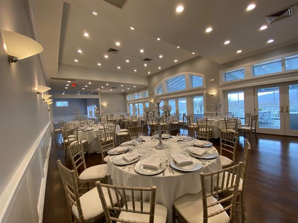 The Pleasantville Manor