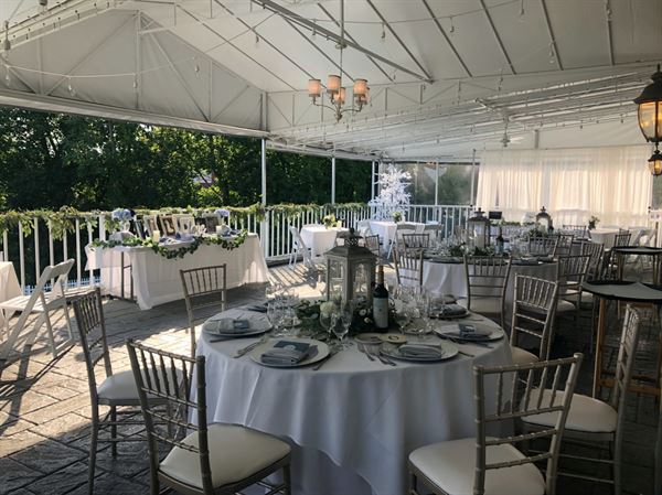 The Pleasantville Manor