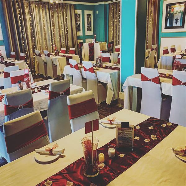 Seawitch Cafe & Tiki Bar