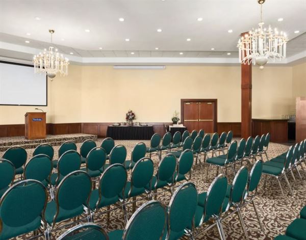 Travelodge Strathmore