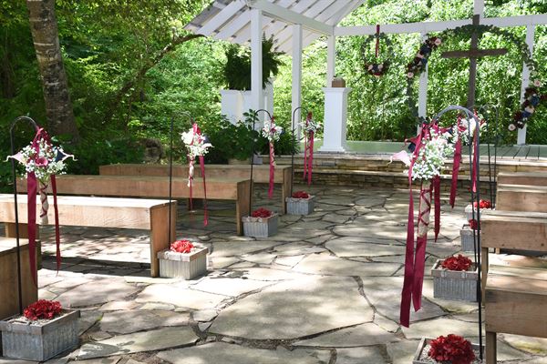 Hidden Chapel at Acadiana Acres
