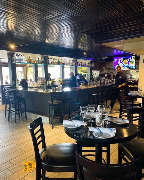 Zin Bistro Americana