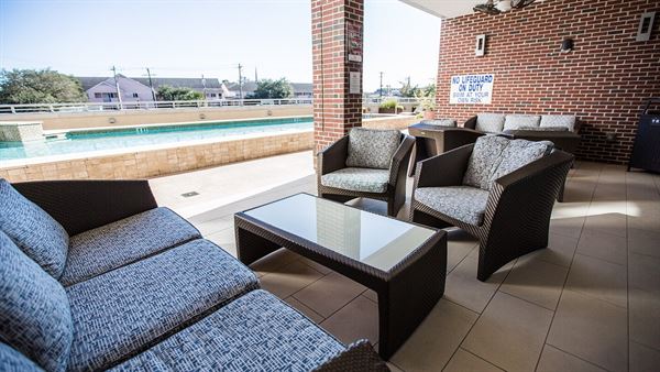 Live Oak - Charleston Historic District