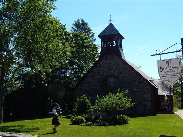 St Andrew's-by-The-Sea