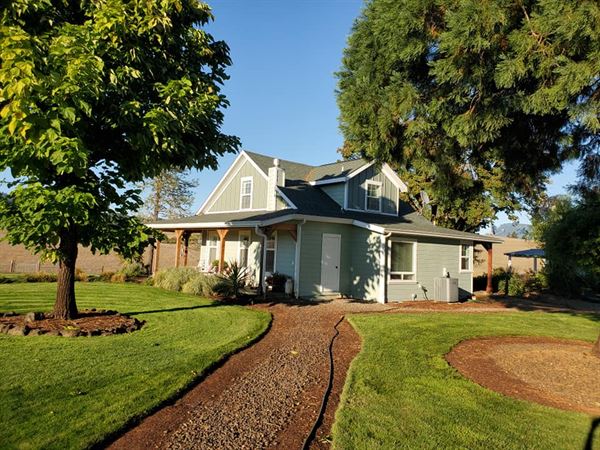 KC Ranches and Weddings