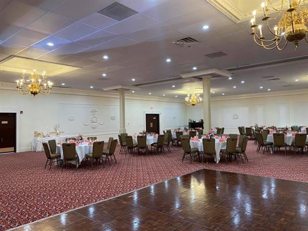 The Ritz Gardens Banquet Center