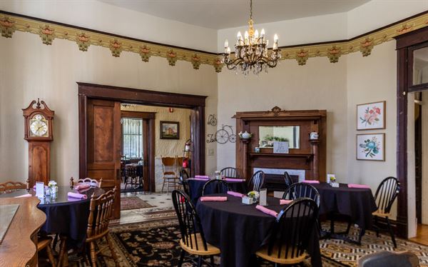 The Pink House, Claremore