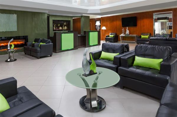 Uptown Oasis San Jose Airport