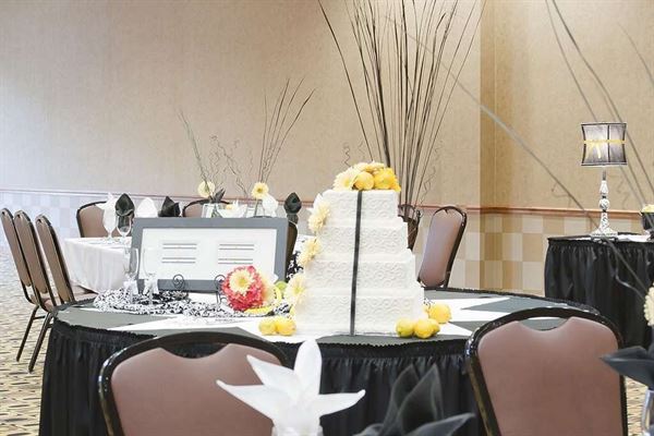 Hampton Inn & Suites Columbia (at the University of Missouri)