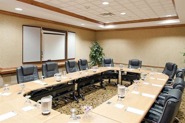 Hampton Inn & Suites Columbia (at the University of Missouri)