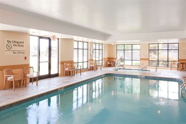 Hampton Inn & Suites Columbia (at the University of Missouri)