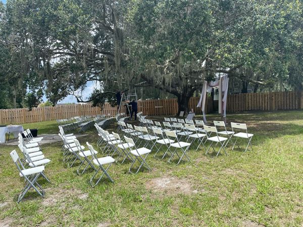 Willow Crest En Plein Air