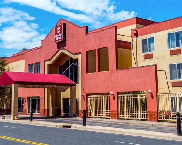 Clarion Hotel And Conference Center