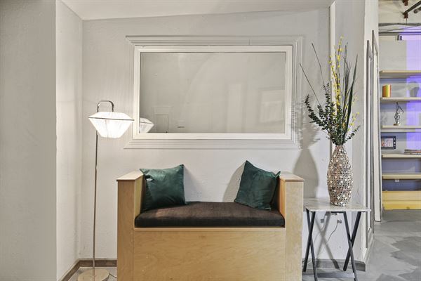 Industrial Loft & Lounge