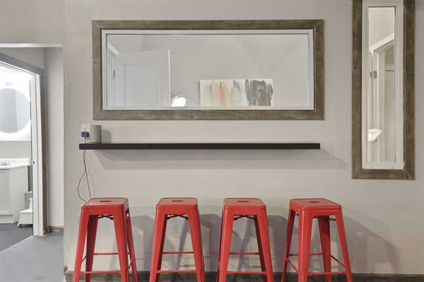 Industrial Loft & Lounge