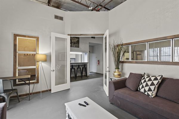Industrial Loft & Lounge