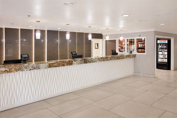 Best Western Plus Abbey Inn