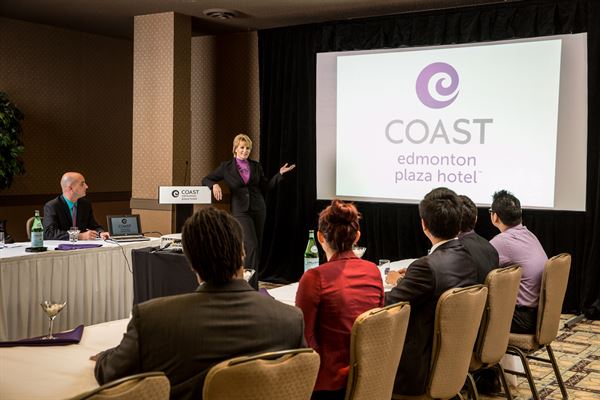 Coast Edmonton Plaza Hotel by APA