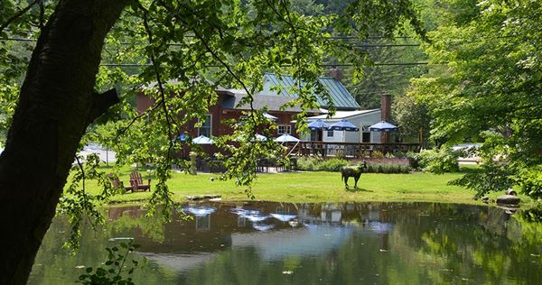 Hyde Away Inn & Restaurant