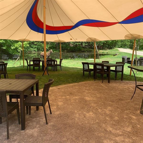 Hyde Away Inn & Restaurant