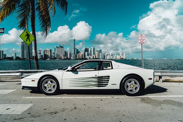 Miami Supercar Rooms