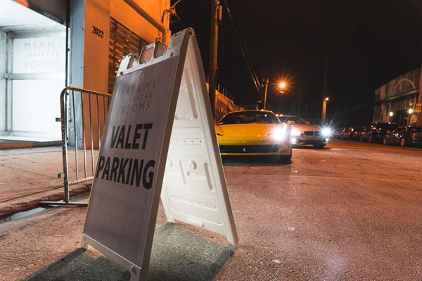 Miami Supercar Rooms