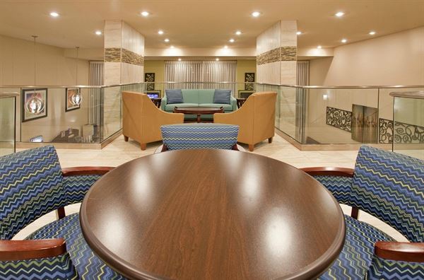 Holiday Inn Express & Suites Branson