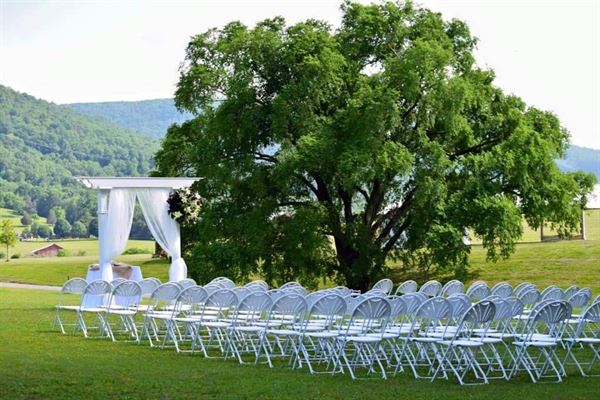 The Grove at Center Point