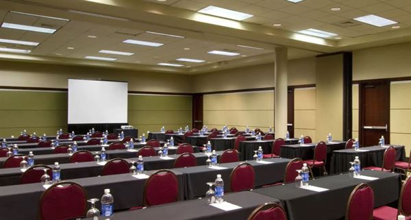 Embassy Suites by Hilton Charleston Airport Hotel & Convention Center