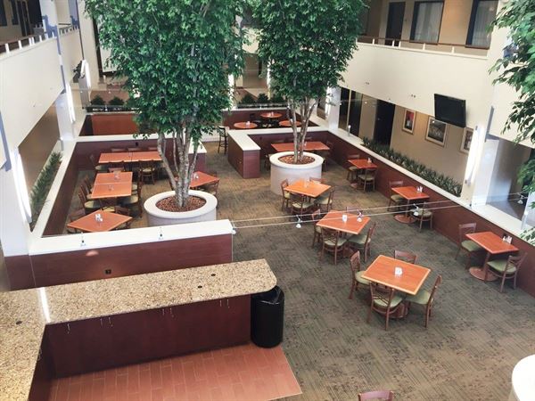 Quality Suites Hotel