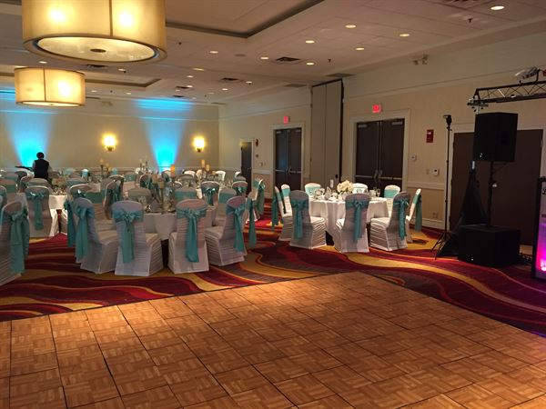 Embassy Suites Cleveland - Beachwood