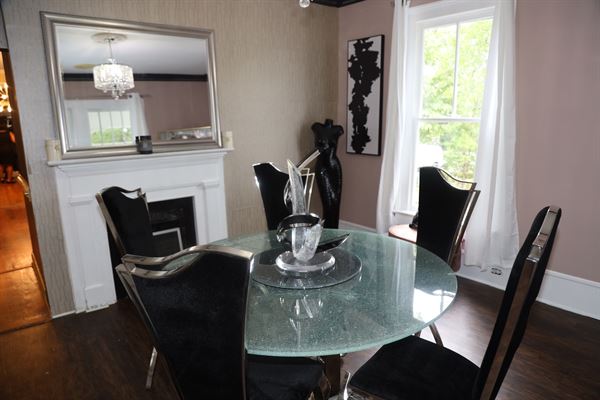 Garden's Executive Club