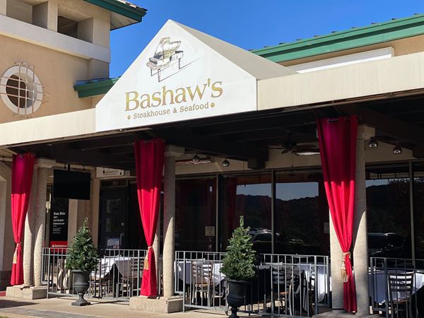 Bashaw Steakhouse, Seafood & LIVE Music