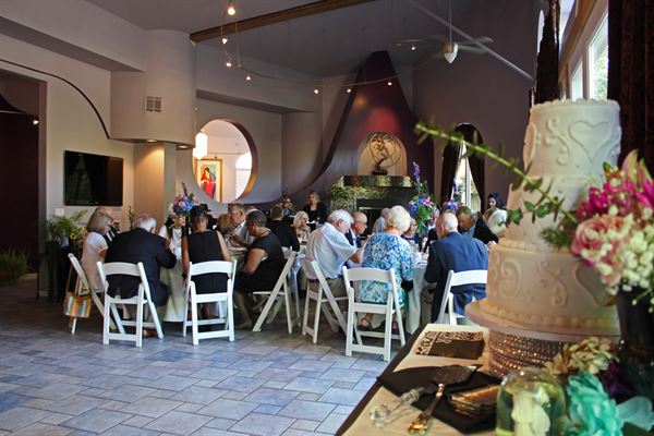 The Magnolia Moon at Guthrie Retreat