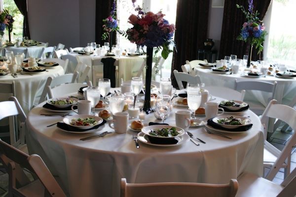 The Magnolia Moon at Guthrie Retreat