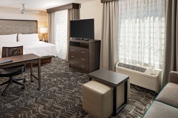 Homewood Suites by Hilton Ronkonkoma