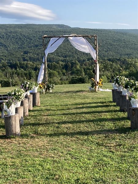 Rustic Ridge View Farm