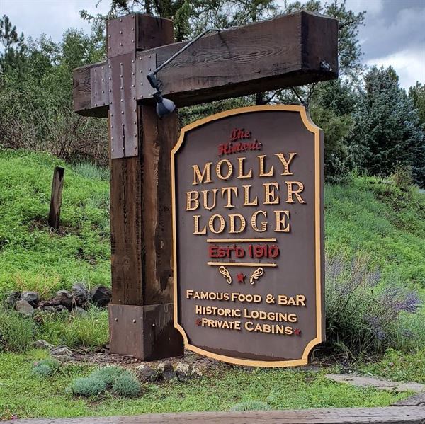 Molly Butler Lodge and Cabins
