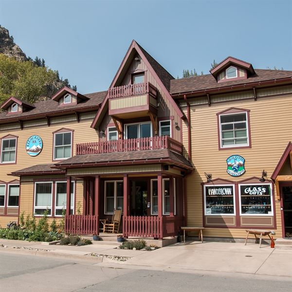 Clear Creek Inn