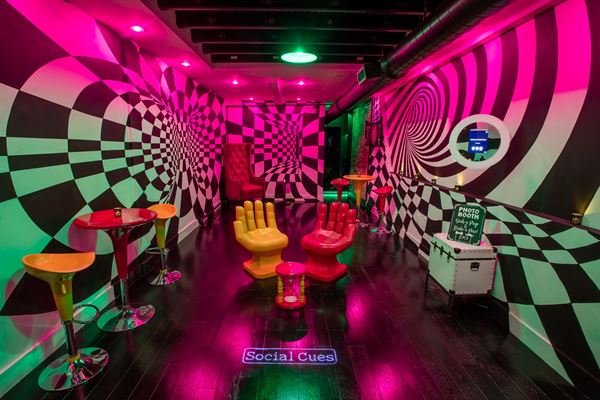 Social Cues - Surreal