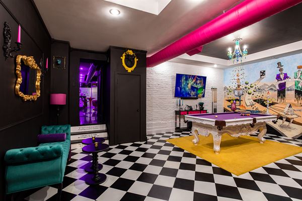 Social Cues - Surreal