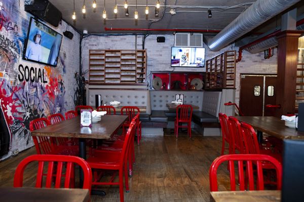 The Jake Speakeasy Lounge @ Ladder 133