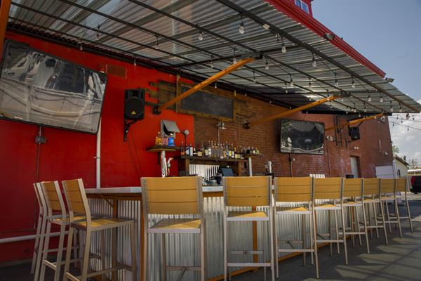 The Jake Speakeasy Lounge @ Ladder 133