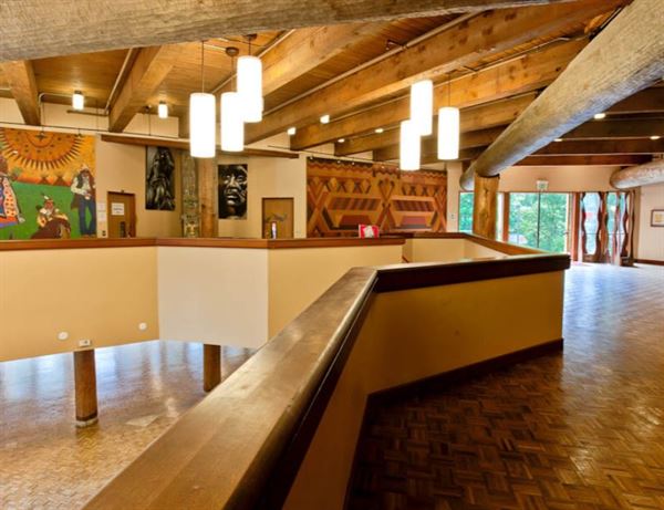 Daybreak Star Indian Cultural Center