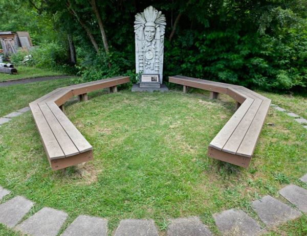 Daybreak Star Indian Cultural Center