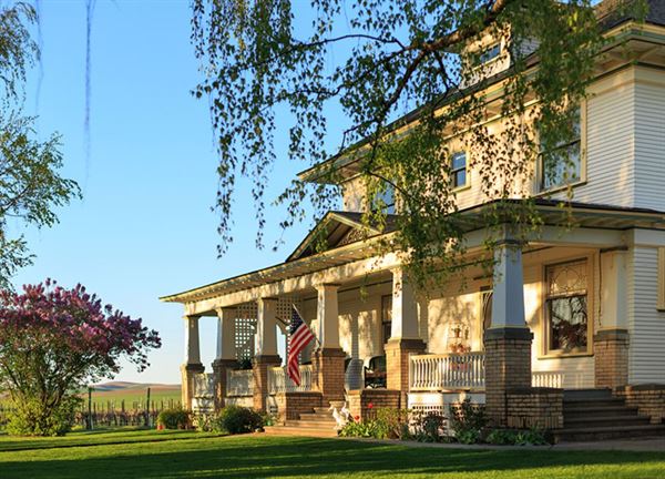 Abeja Winery and Inn