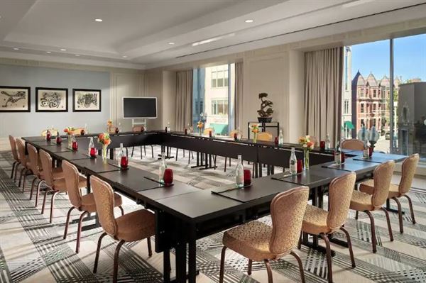Mandarin Oriental, Boston