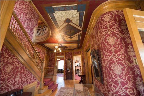 Kneeland-Walker House