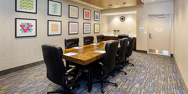 Holiday Inn Express and Suites in Sturbridge